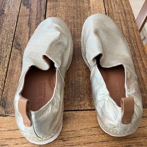 Gentle Soles by Kenneth Cole slip on shoes
